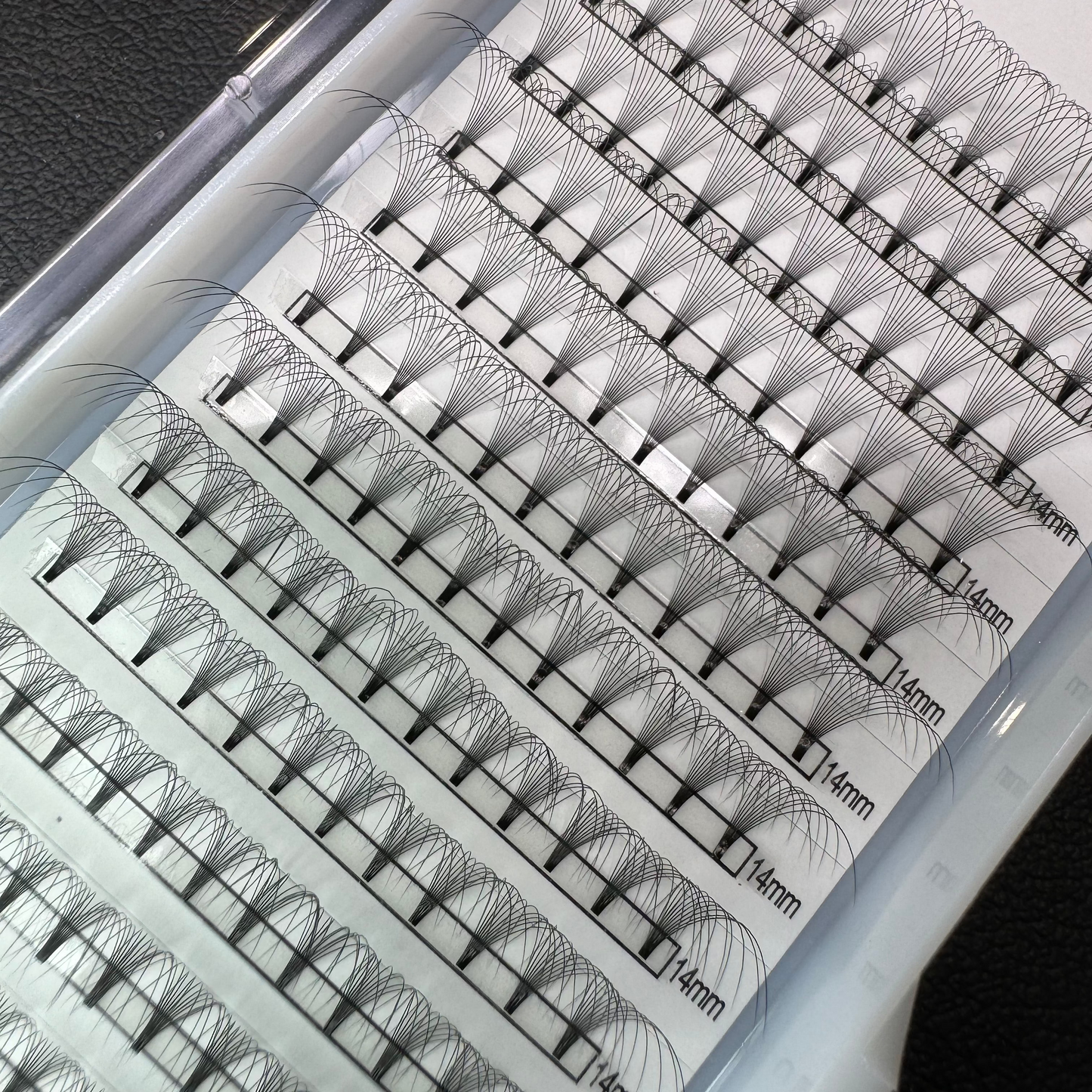 10D Short Stem Lash tray - D curl