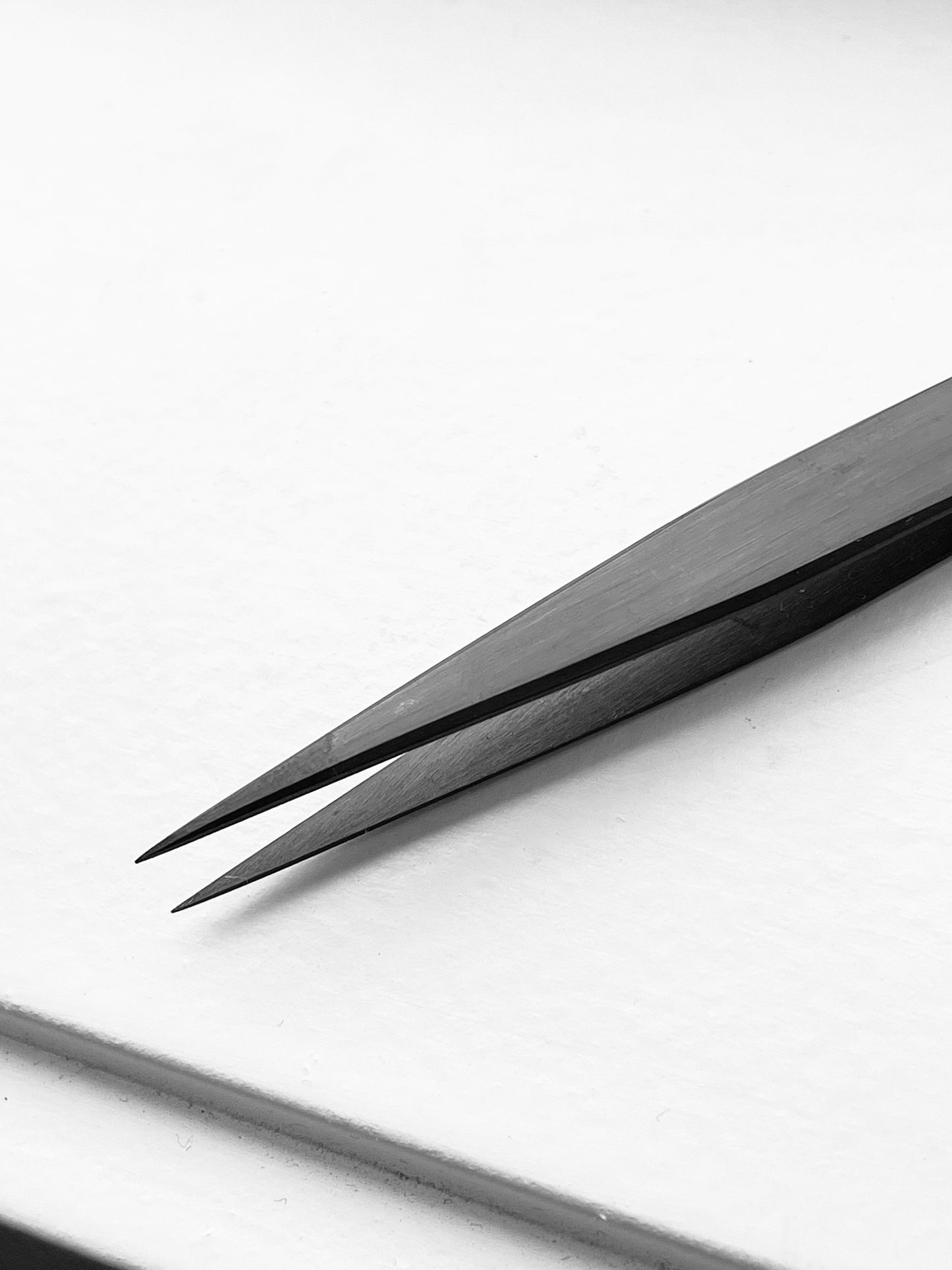 Tweezers